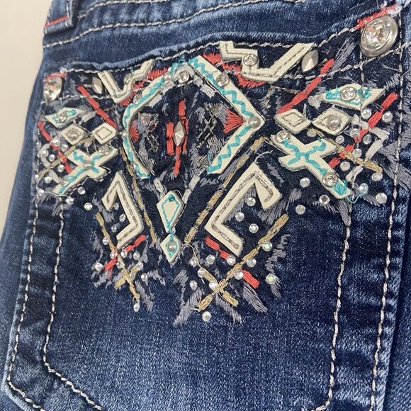 Miss Me Jeans Mid Rise Easy Crop Rhinestone embellished Women’s Sz 30 Dark Wash - Picture 7 of 13